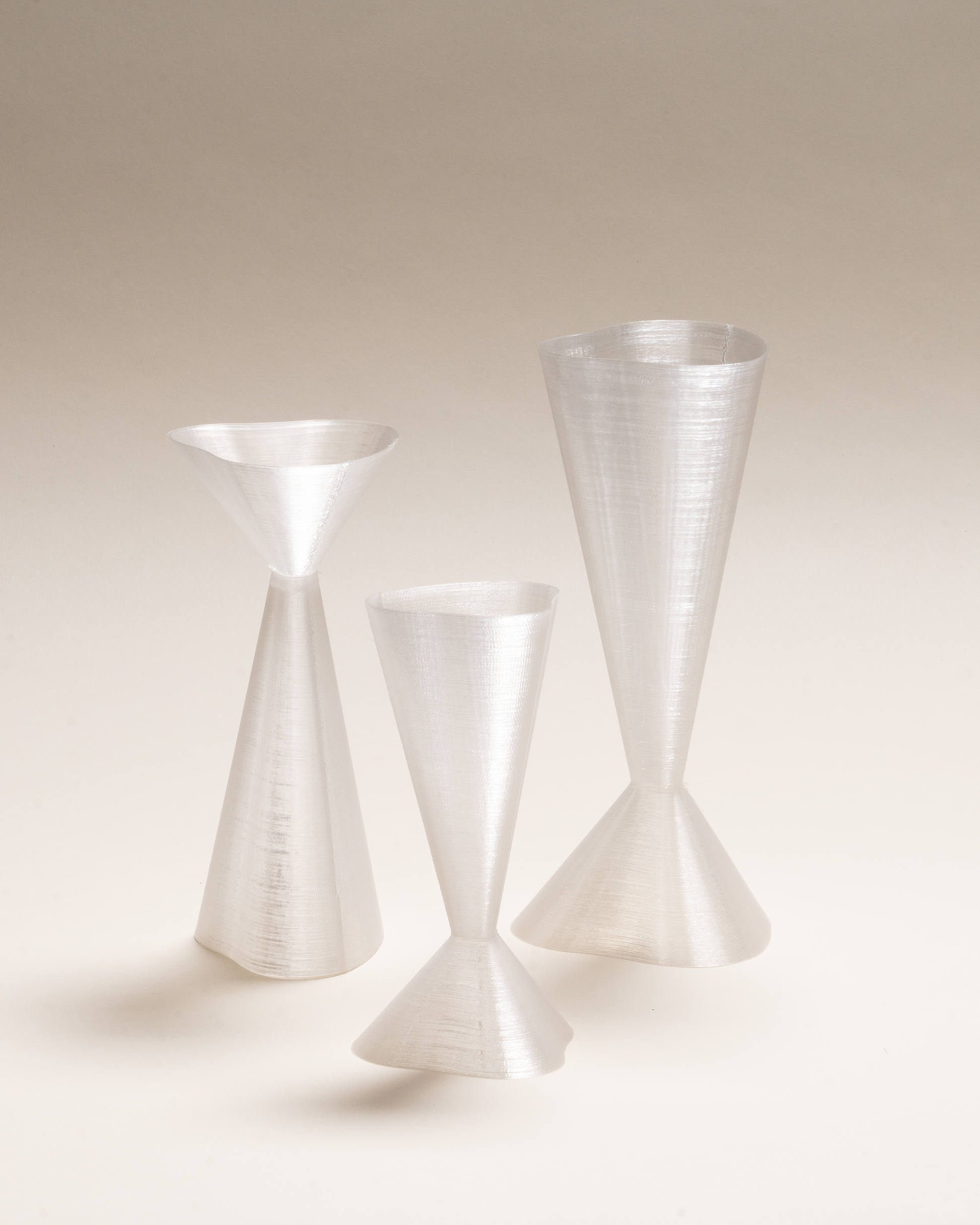 Buka Glass, 3D-printed from eco-friendly and bio-based PLA filament. Available in three sizes, with a sleek, organic design combining sustainability, innovation, and modern style.